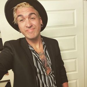 Meet your Posher, Jay